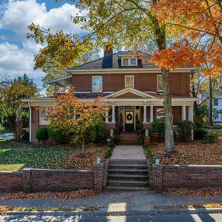 The Inn On Front Street Statesville Exteriér fotografie