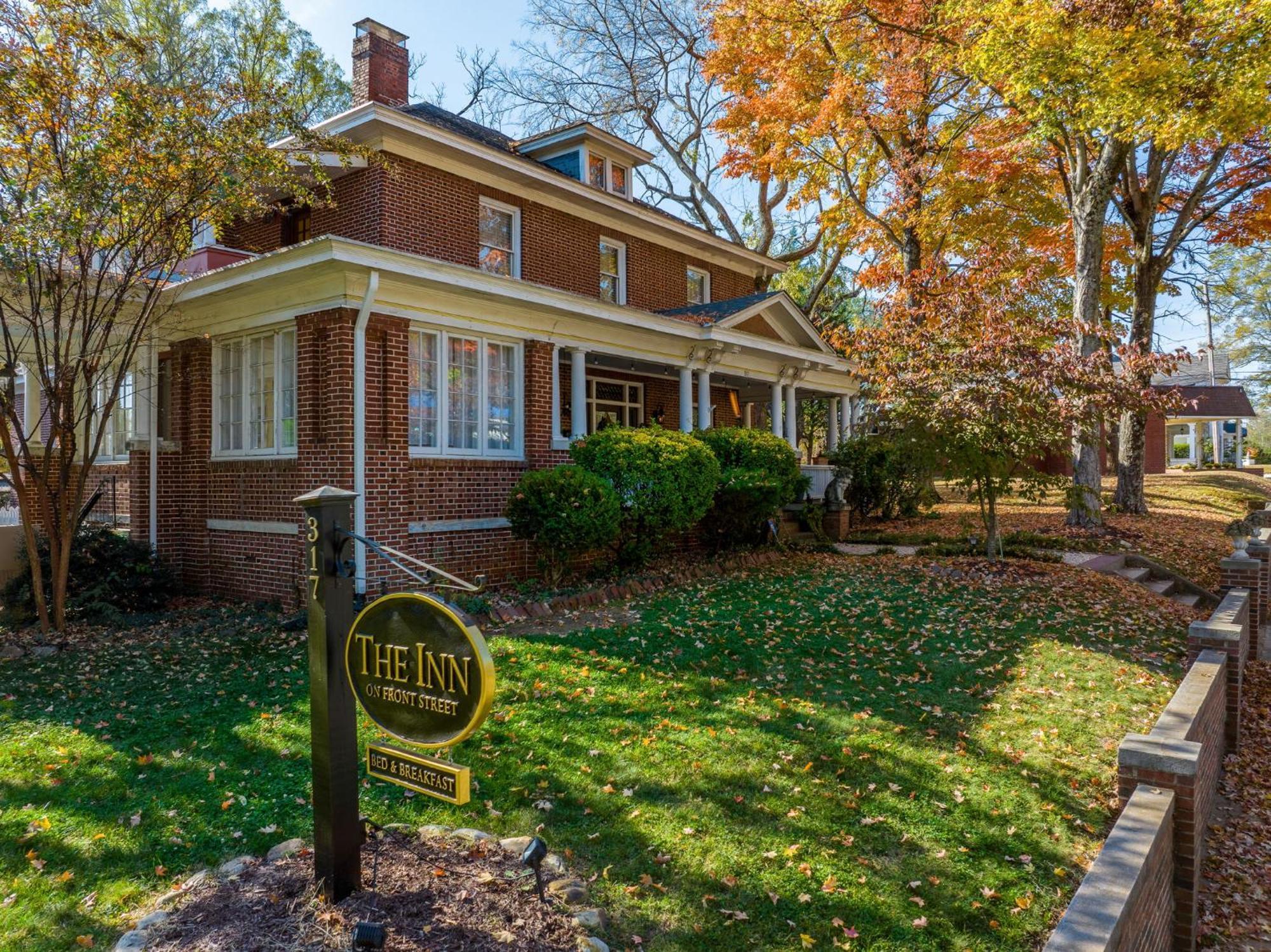 The Inn On Front Street Statesville Exteriér fotografie